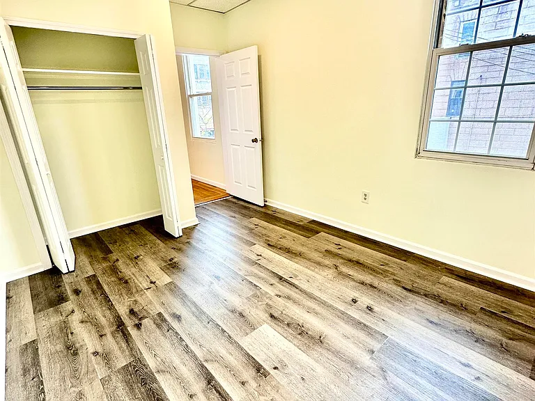 325 Central Ave #2 — Photo 8