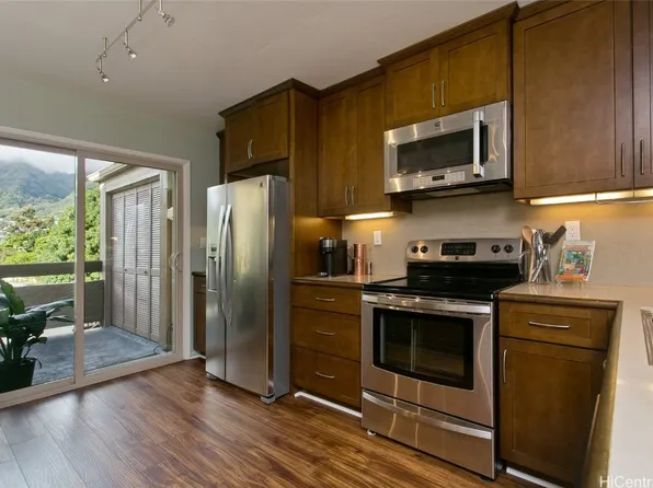 595 Hahaione St #A202, Honolulu, HI 96825