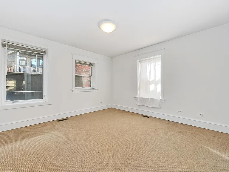 2103 N Kenmore Ave #1R — Photo 12
