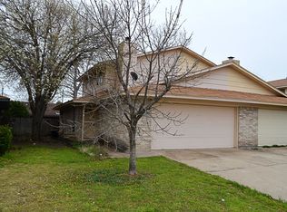 513 S Las Vegas Trl, White Settlement, TX 76108