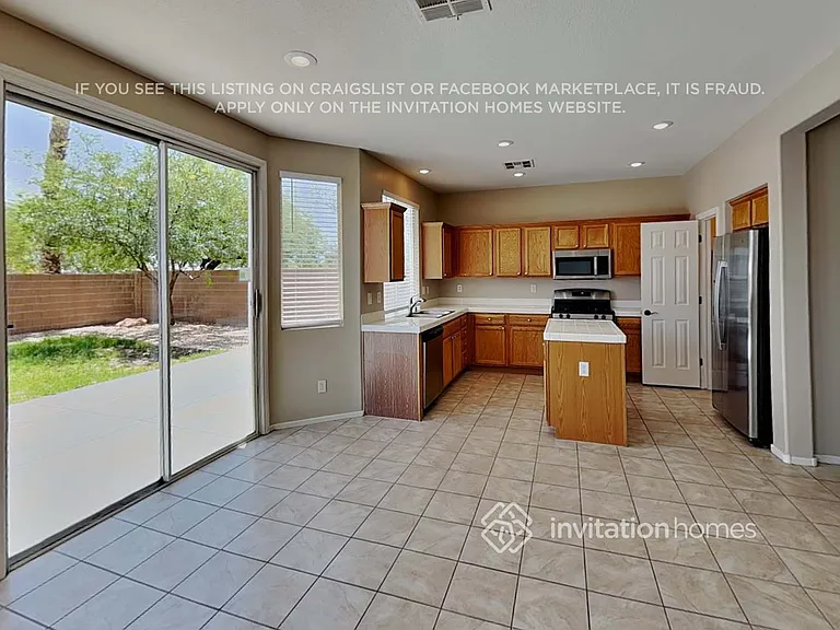 4798 Arial Ridge St — Photo 7