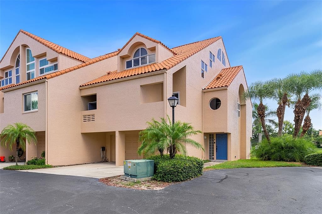 1605 Royal Palm Dr S APT D