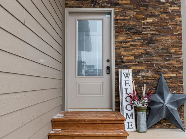 12469 NW 21p St, Watford City, ND 58854