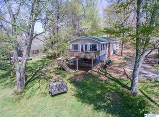617 Ramblewood Dr, Rogersville, AL 35652
