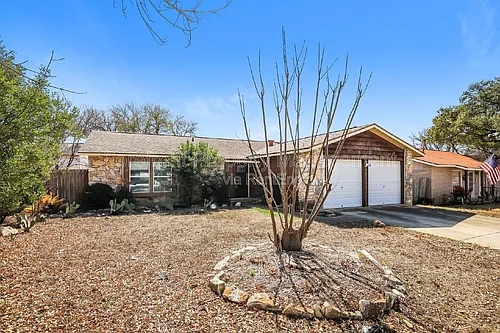 7030 Settlers Rdg Photo 1