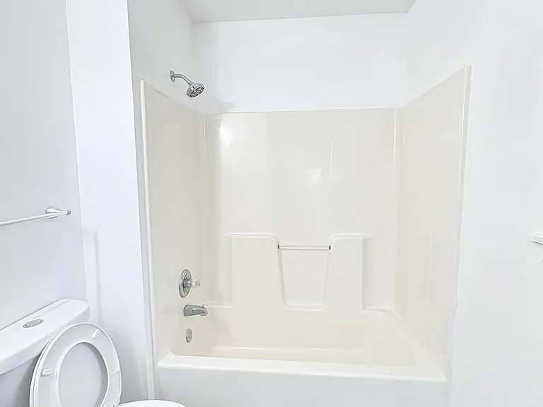 310 Whittemore St — Photo 26