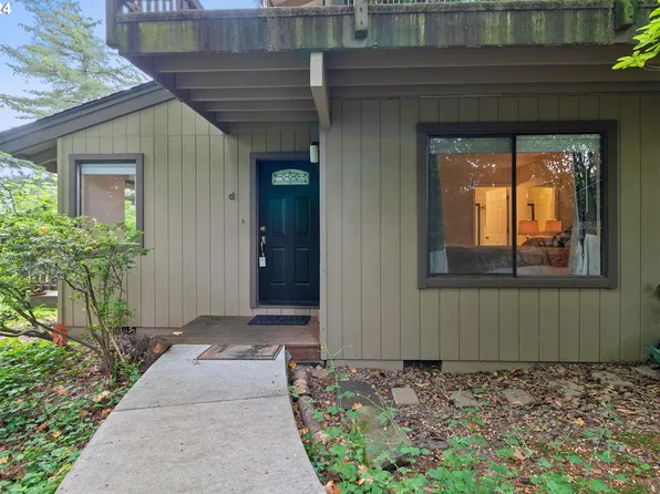 7740 SW Barnes Rd Unit D, Portland, OR 97225