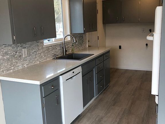 3rd image of 10740 35th Ave NE #10740