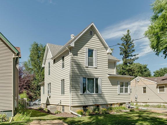 2nd image of 1637 8th Ave S
