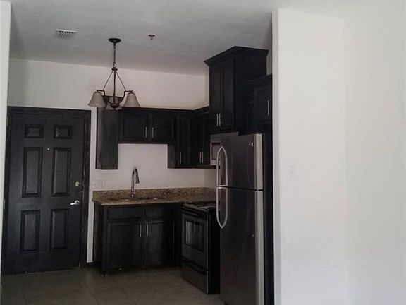 4th image of 3606 W Sarah Evans #5