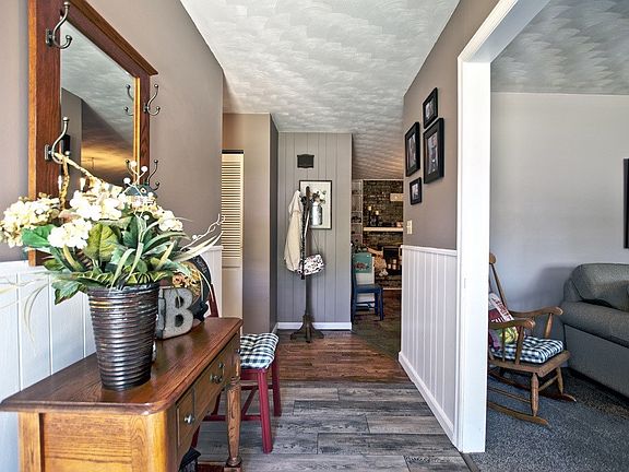 2nd image of 54577 Princess Ave