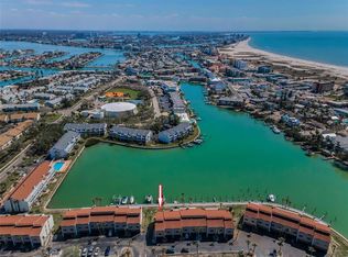 12340 Capri Cir N, Treasure Island, FL 33706