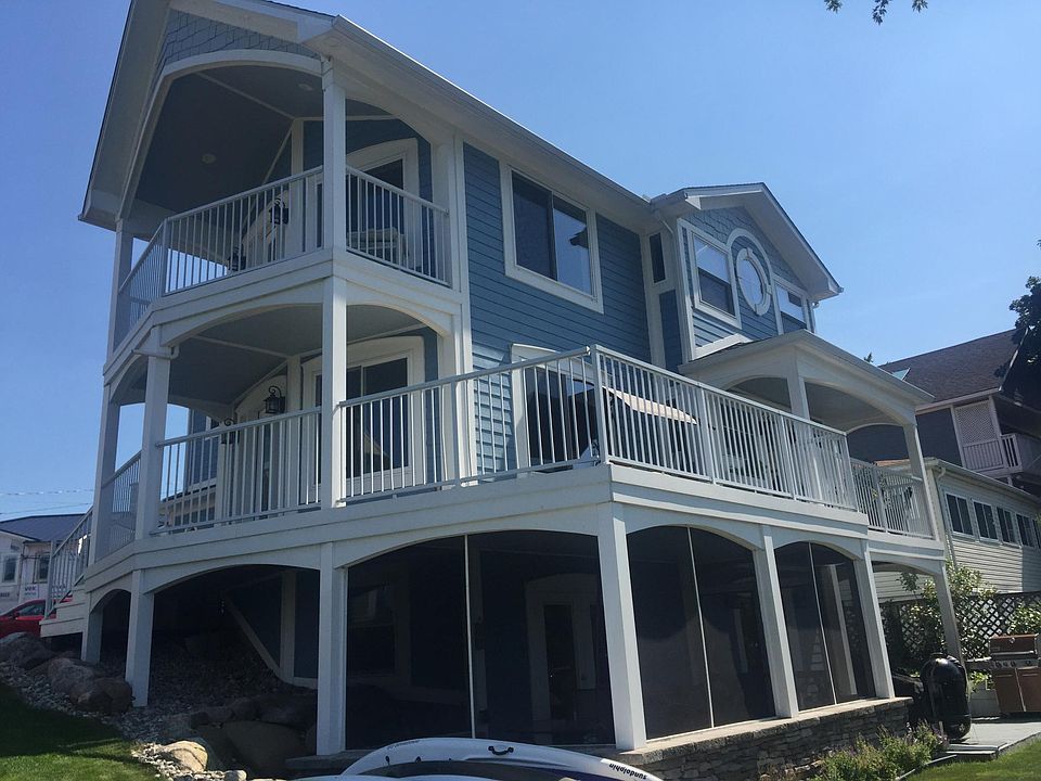 1st image of 602 Detroit Ave