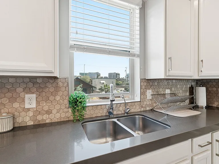 820 N 8th Ave #17 — Photo 13