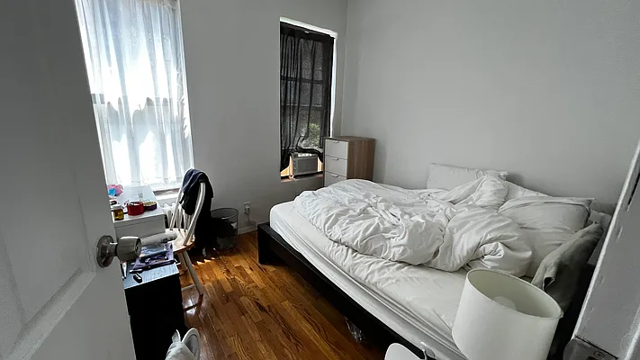 Rented by HOLTON REAL ESTATE INC. | media 16