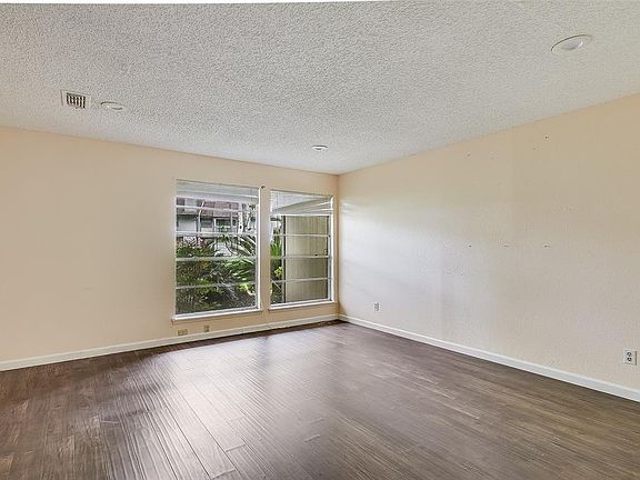 5th image of 5846 Village Forest Ct