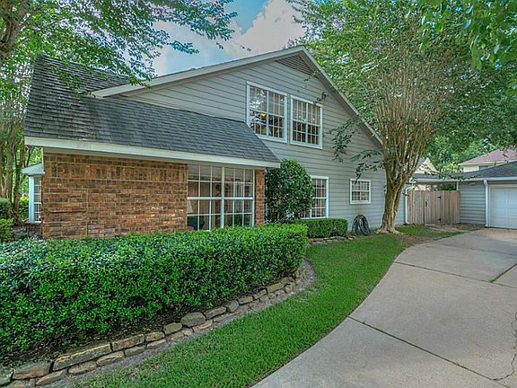 2nd image of 2648 Silver Falls Dr