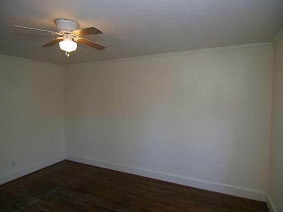 2nd image of 104 N Holly St #A