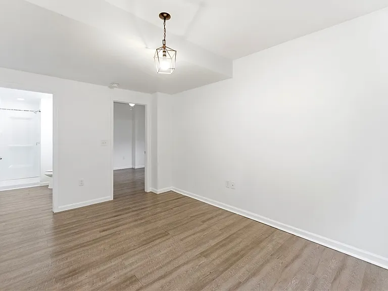 117 E Jefferson St #1 — Photo 16