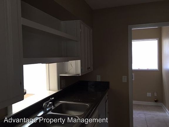 4th image of 3674 Kimball Ave