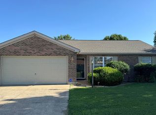 6030 Tradewind Cv, Evansville, IN 47715