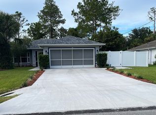 32 Pineash Ln, Palm Coast, FL 32164