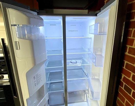 3rd image of 6916 Arlington Blvd #1