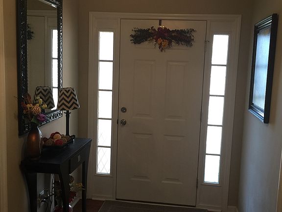 3rd image of 308 Country Glen Ave