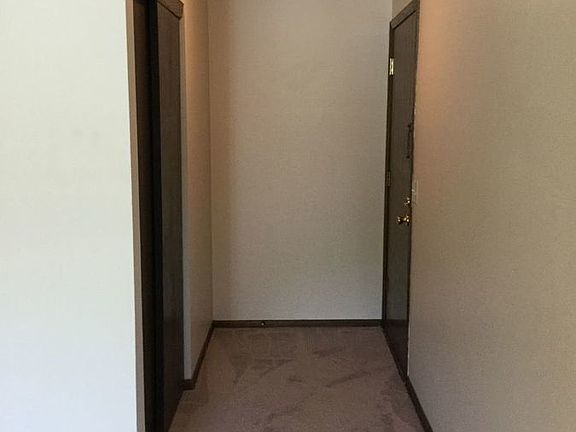 2nd image of 133 E Monroe Ave #5
