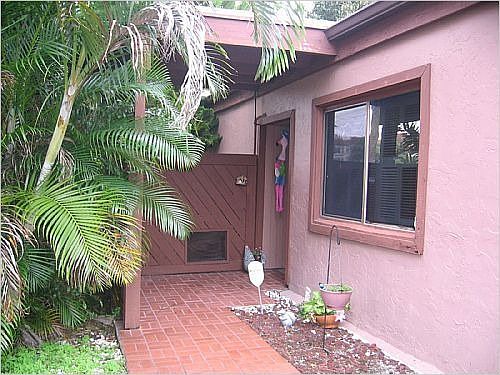 1st image of 1701 NW 72nd Ave
