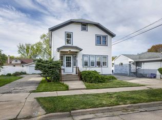 1714 Mineral Point Ave, Janesville, WI 53548