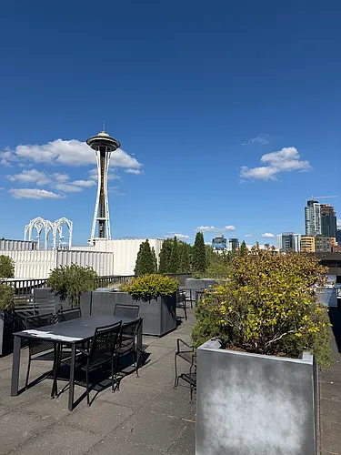159 Denny Way Photo 1