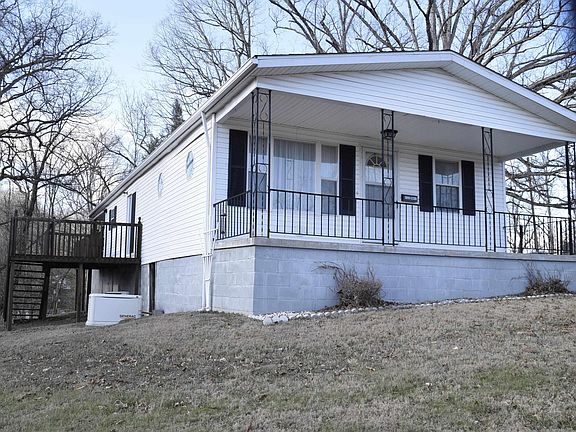 2nd image of 122 W Hicks Ct