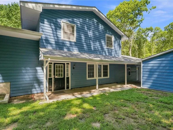 43 Franklin Rd, Scituate, RI 02825