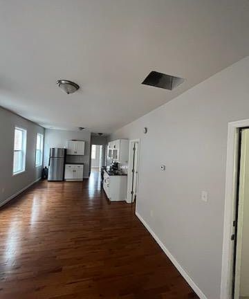 4th image of 3245 7th Ave #1