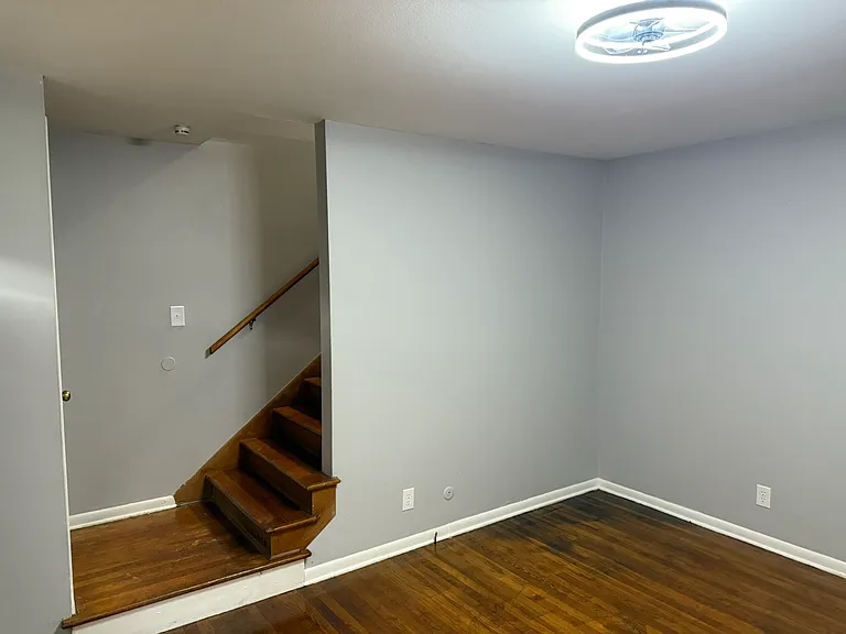 905 N Meadows Ct #D — Photo 28
