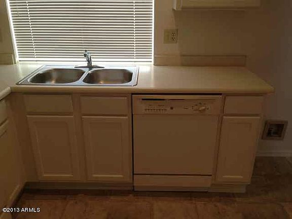 5th image of 2332 E Evans Dr