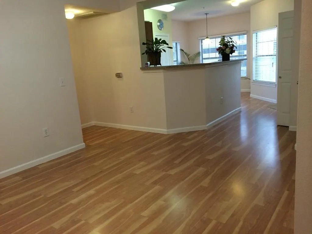 2 bed, 2.0 bath, 1091 sqft, $1,195 — Photo 3