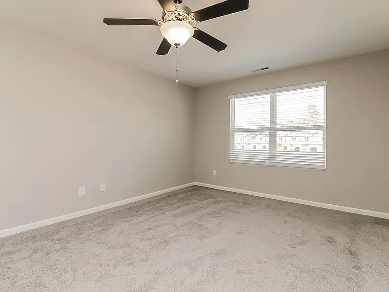 548 Wendell Falls Pkwy — Photo 11