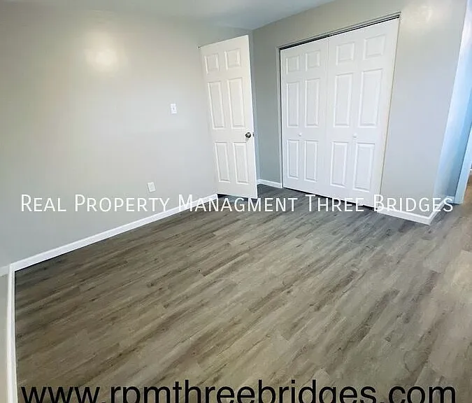 28 Redwood Dr — Photo 9
