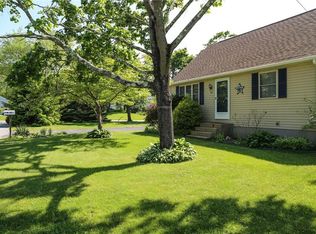 67 State St, Warwick, RI 02889