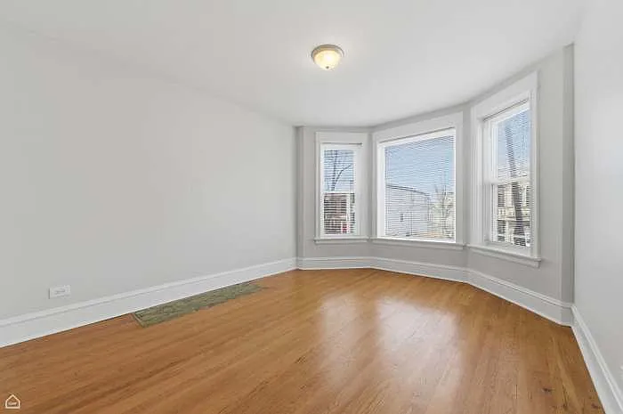2 bed, 1100 sqft, $2,000 — Photo 4