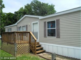 160 B St, Lothian, MD 20711