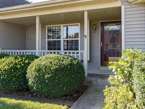 2nd image of 2661 Barkwood Ln