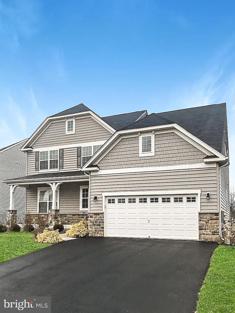 139 Sunlight Ct photo 1