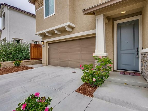 3rd image of 1183 Sagardia Way