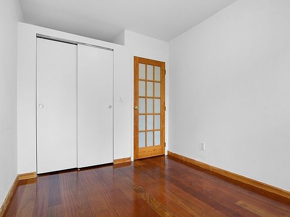 5th image of 520 E 11th St #29