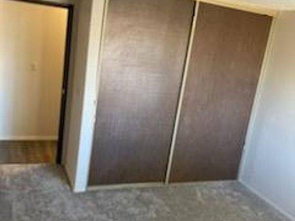 5th image of 107 7th St N Unit 4