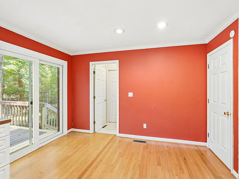 1424 Brookwood Dr — Photo 13
