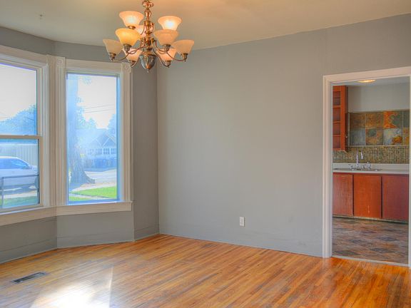 3rd image of 903 W Frederick Ave #A